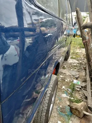 Toyota HiAce 1998 Blue