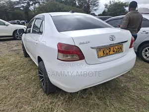 Toyota Belta 2011 Pearl