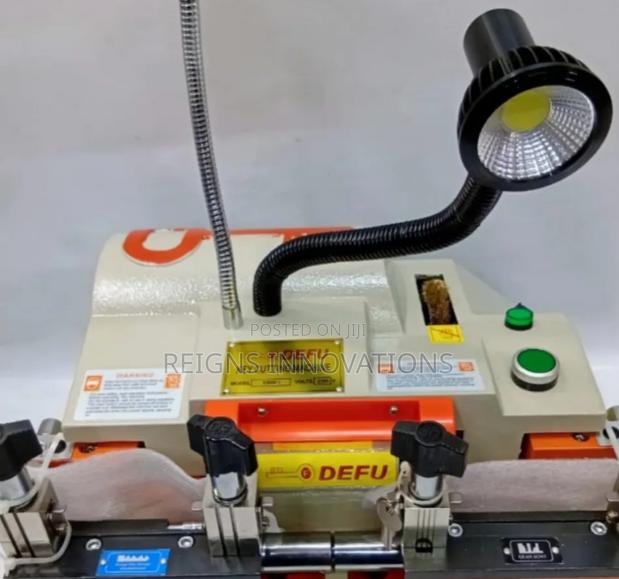 Key Duplicating Machine - main view
