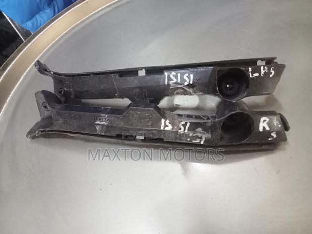 Toy Isis 2006-2008 Front Bumper Slides - main view