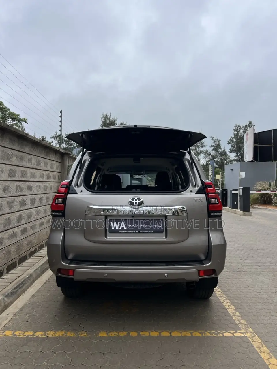 Toyota Land Cruiser Prado 2.8 2021 Silver