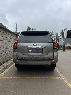Toyota Land Cruiser Prado 2.8 2021 Silver