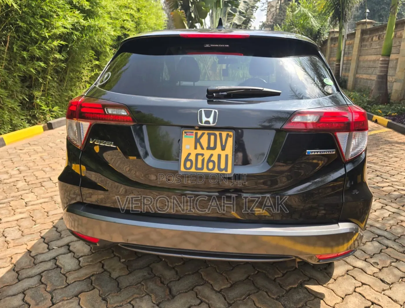 Honda Vezel 2018 Black