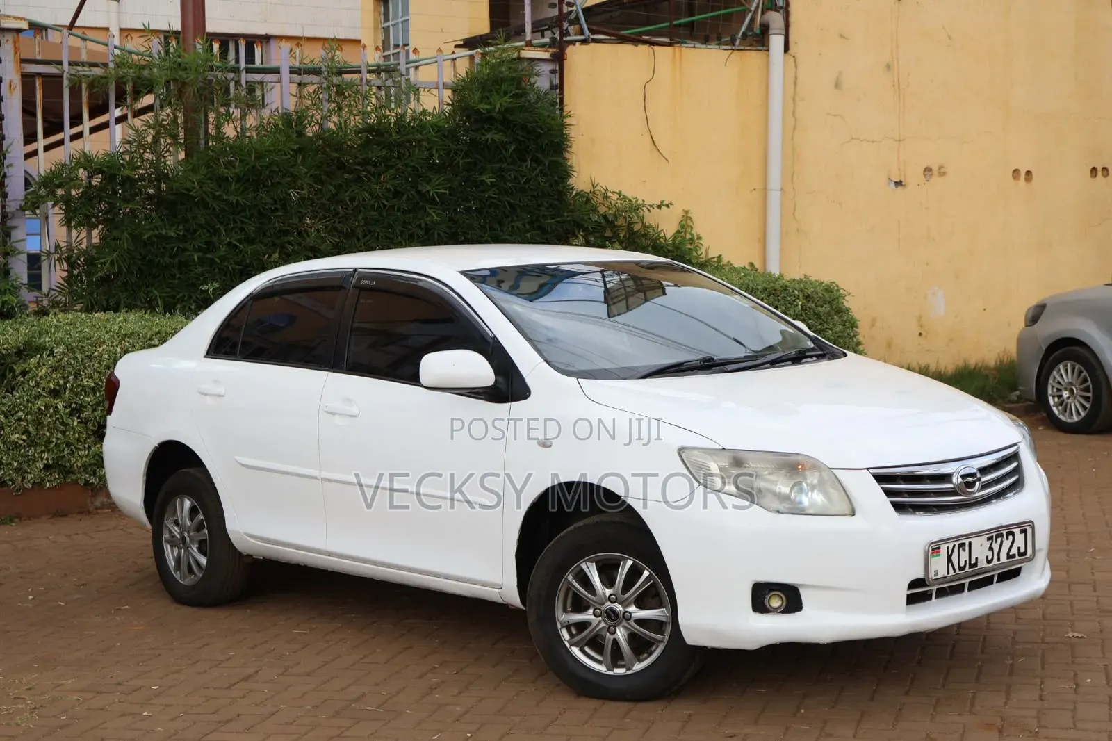 Toyota Axio 2010 Pearl
