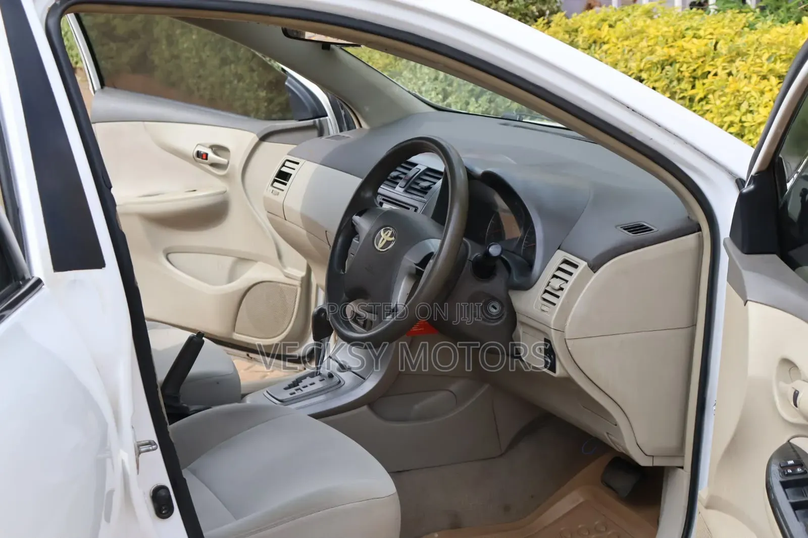 Toyota Axio 2010 Pearl