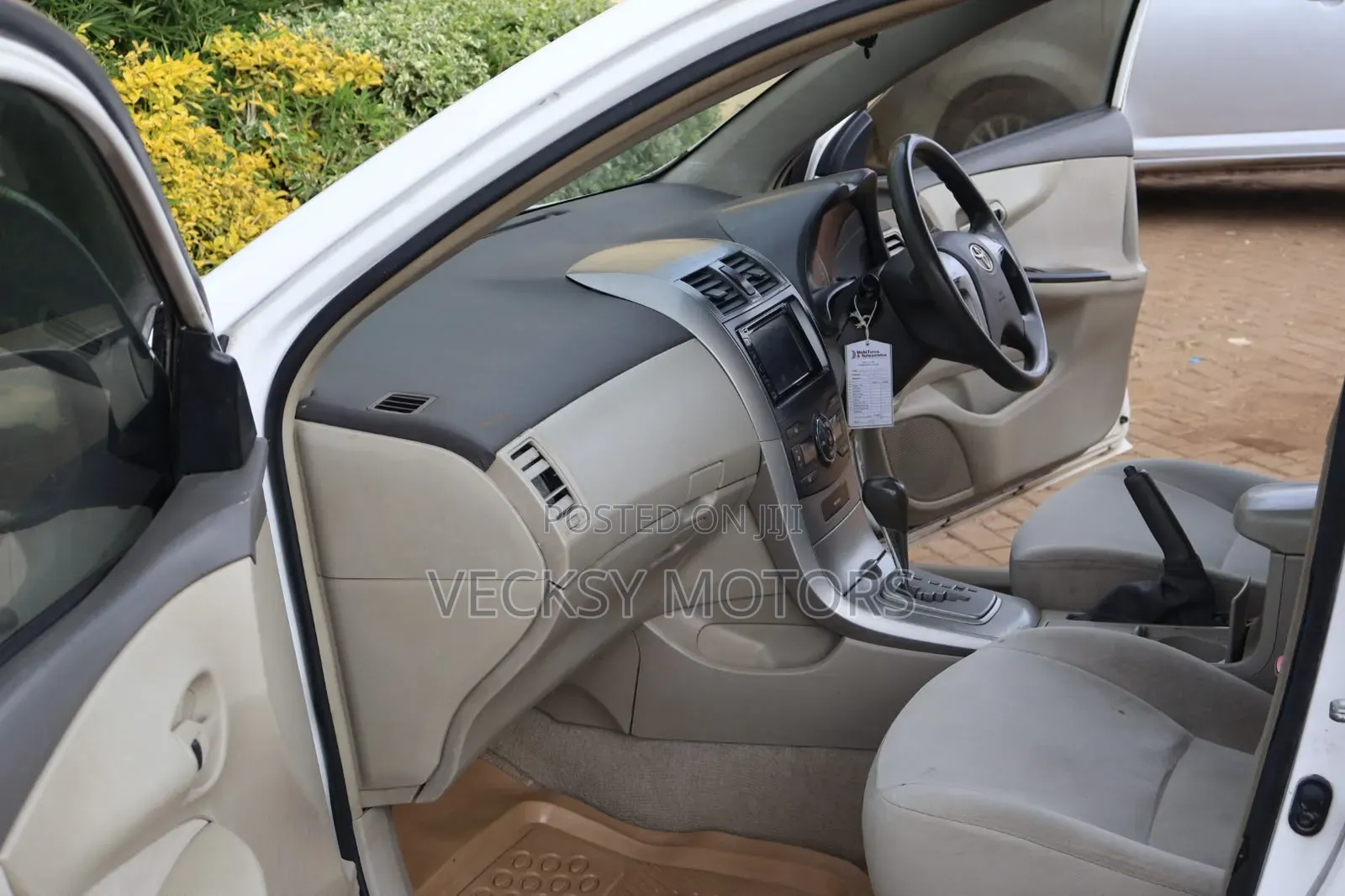 Toyota Axio 2010 Pearl