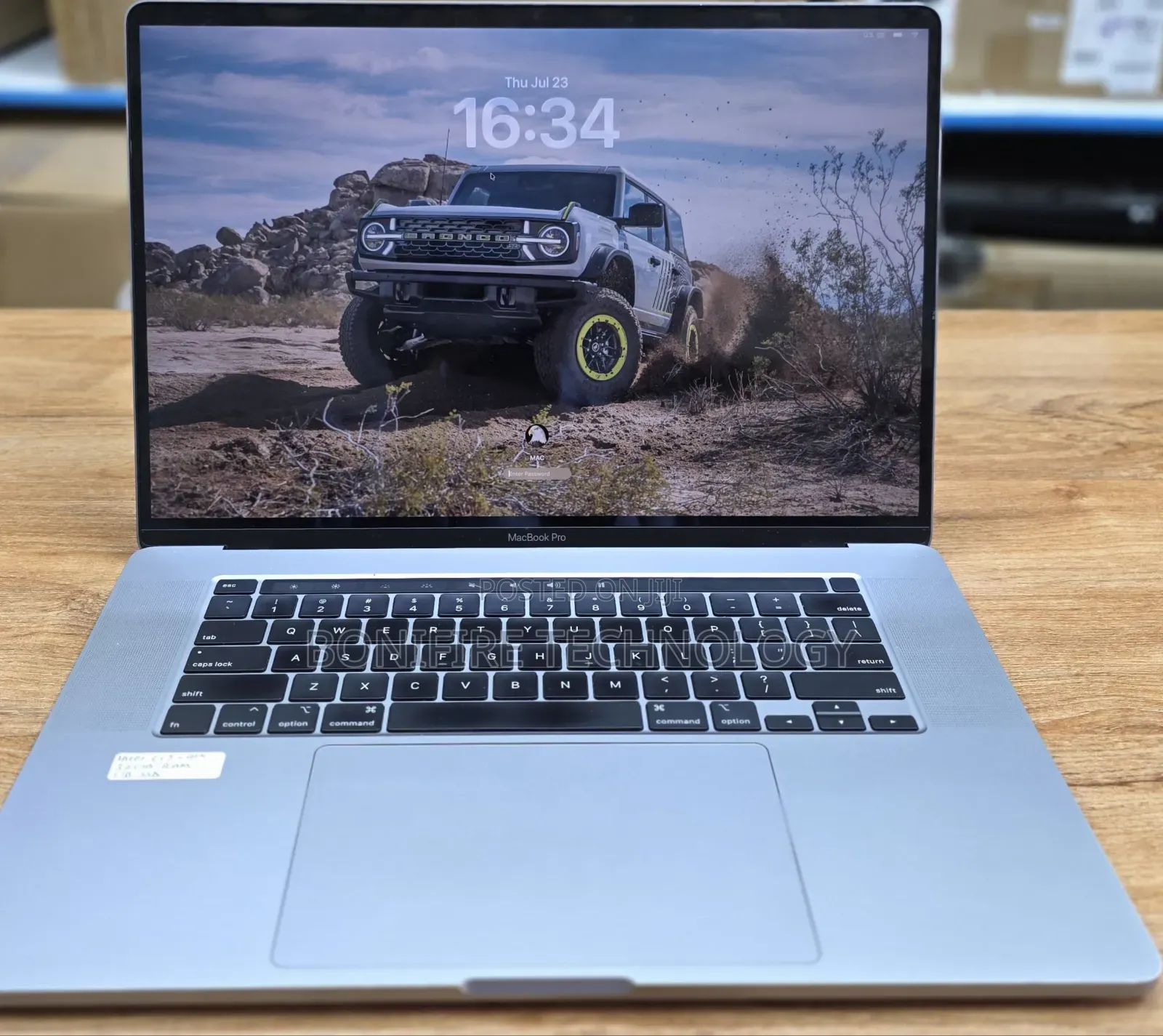 Laptop Apple MacBook Pro 2019 32GB Intel Core i7 SSD 1T