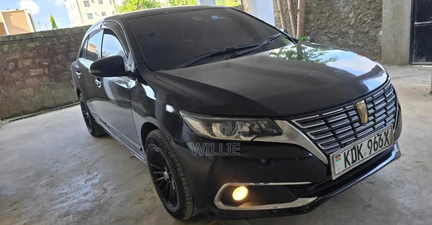 Toyota Premio 2015 Black