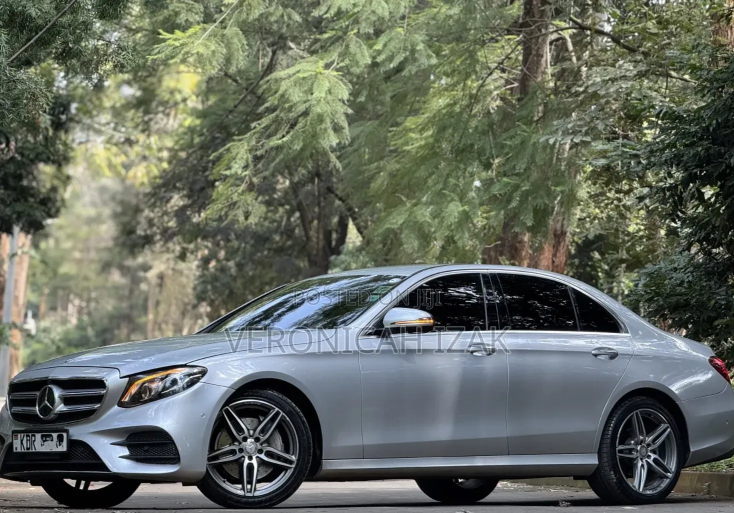 Mercedes-Benz E200 2017 Silver