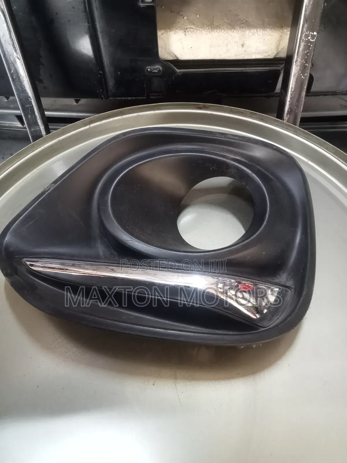 Suzuki Baleno Foglight Cover