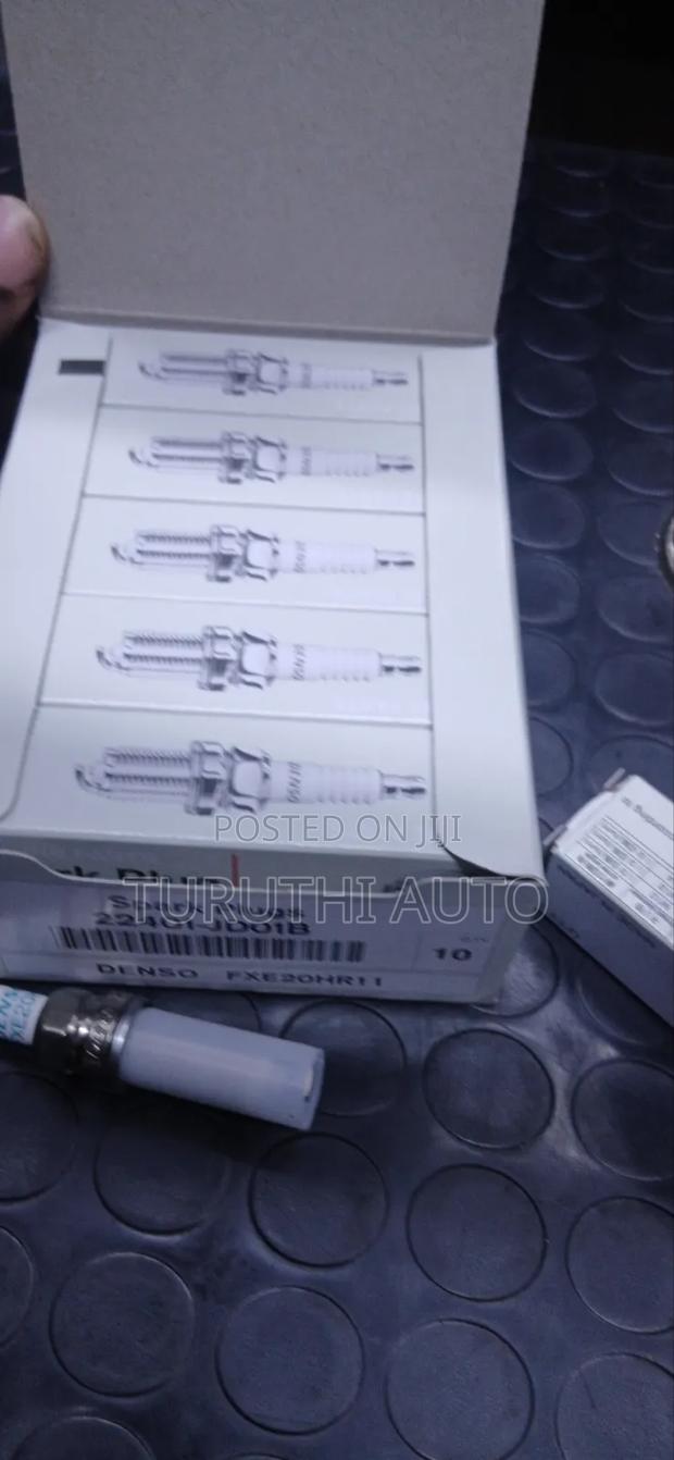 Nissan Spark Plugs Size 14 FXE20HR11 - thumbnail 2