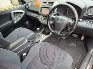 Toyota Vanguard 2010 Black