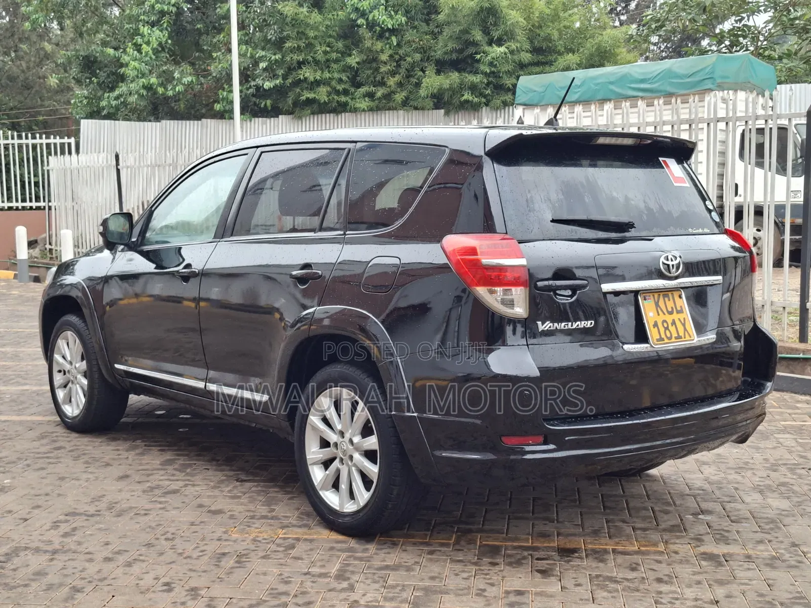 Toyota Vanguard 2010 Black