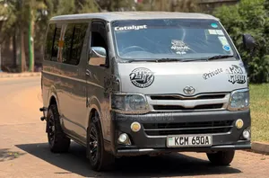 Toyota HiAce 2010 Silver