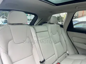 Volvo XC60 2019 Gray