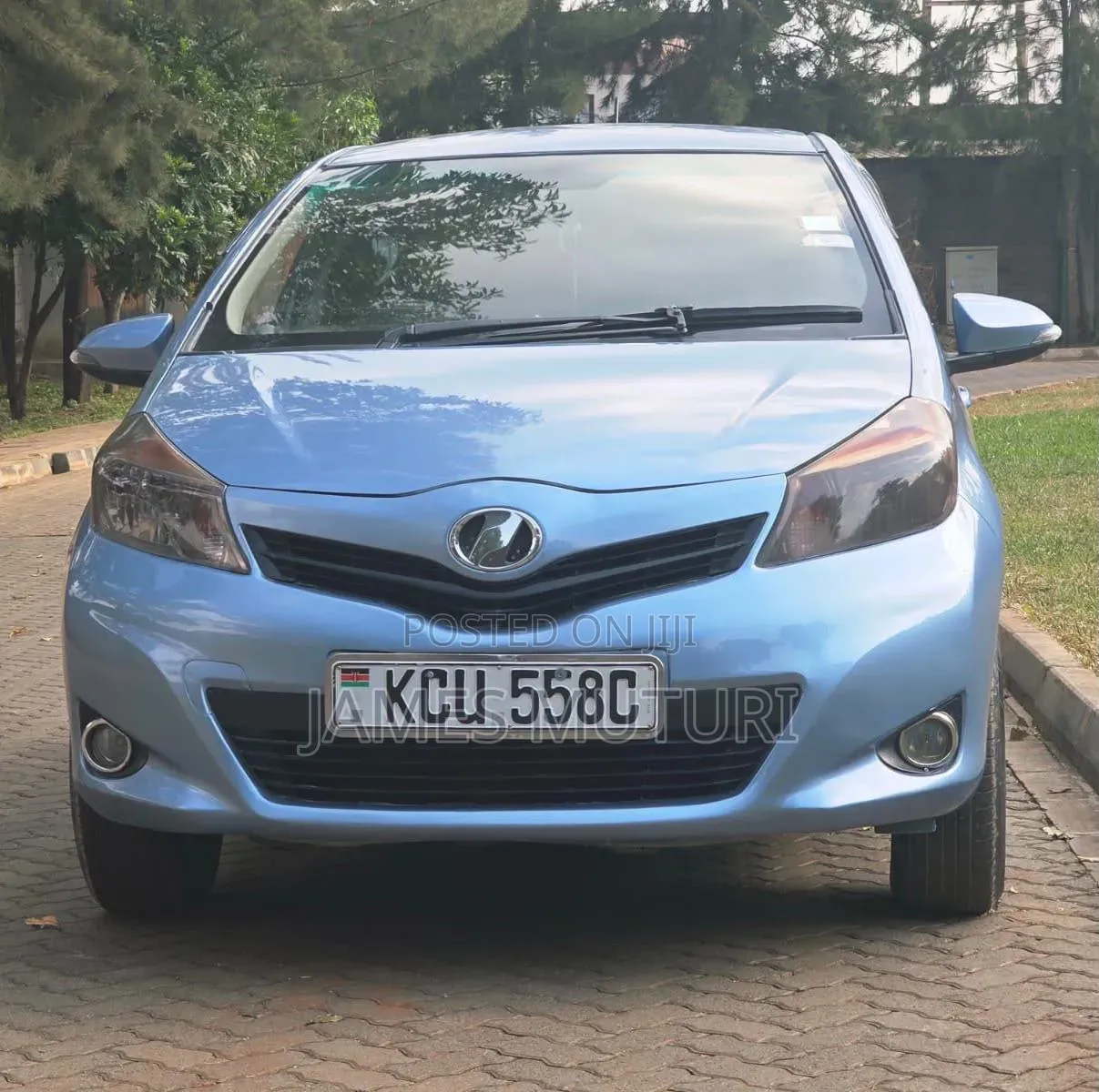 Toyota Vitz 2012 Blue