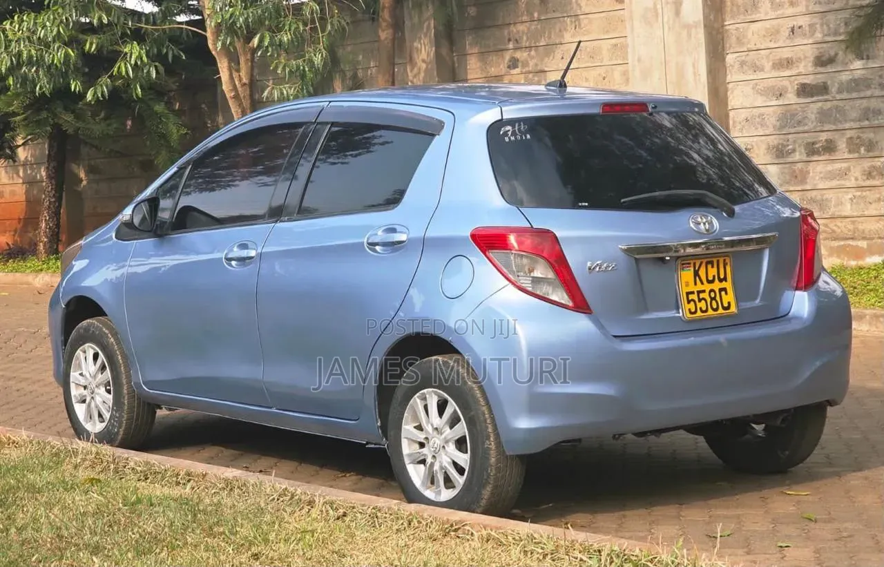 Toyota Vitz 2012 Blue