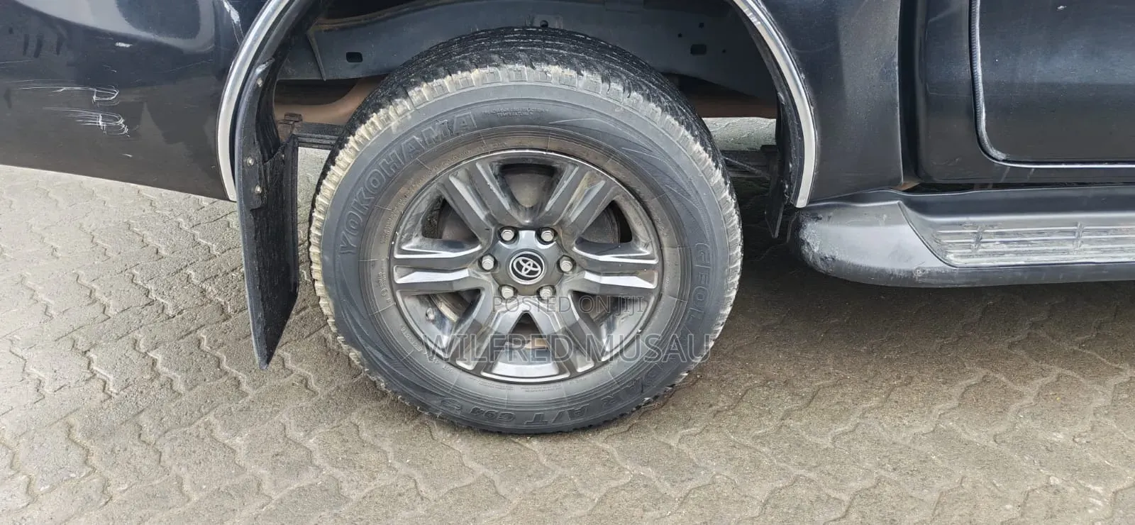 Toyota Hilux 2018 Black