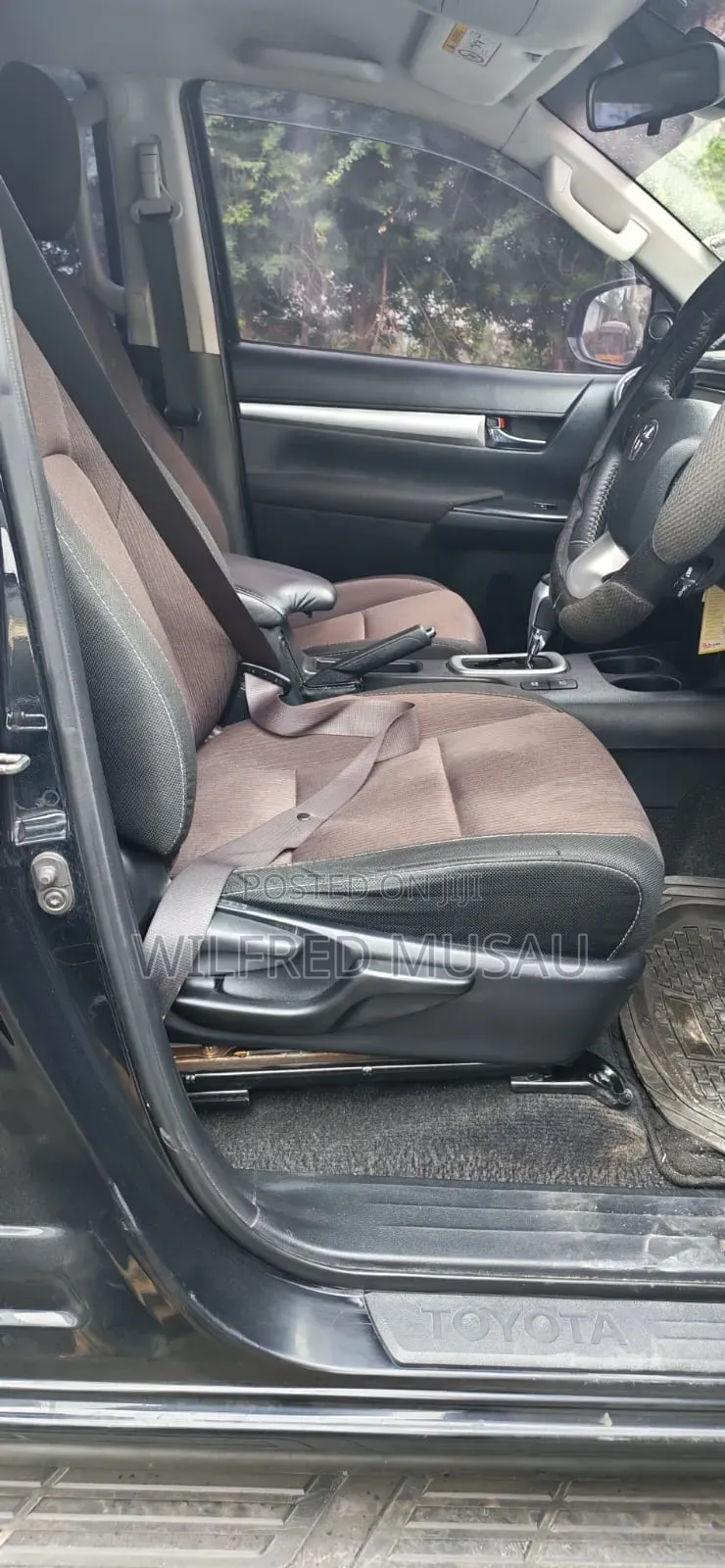 Toyota Hilux 2018 Black