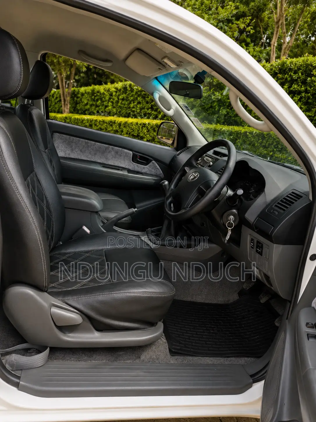 Toyota Hilux 2015 White