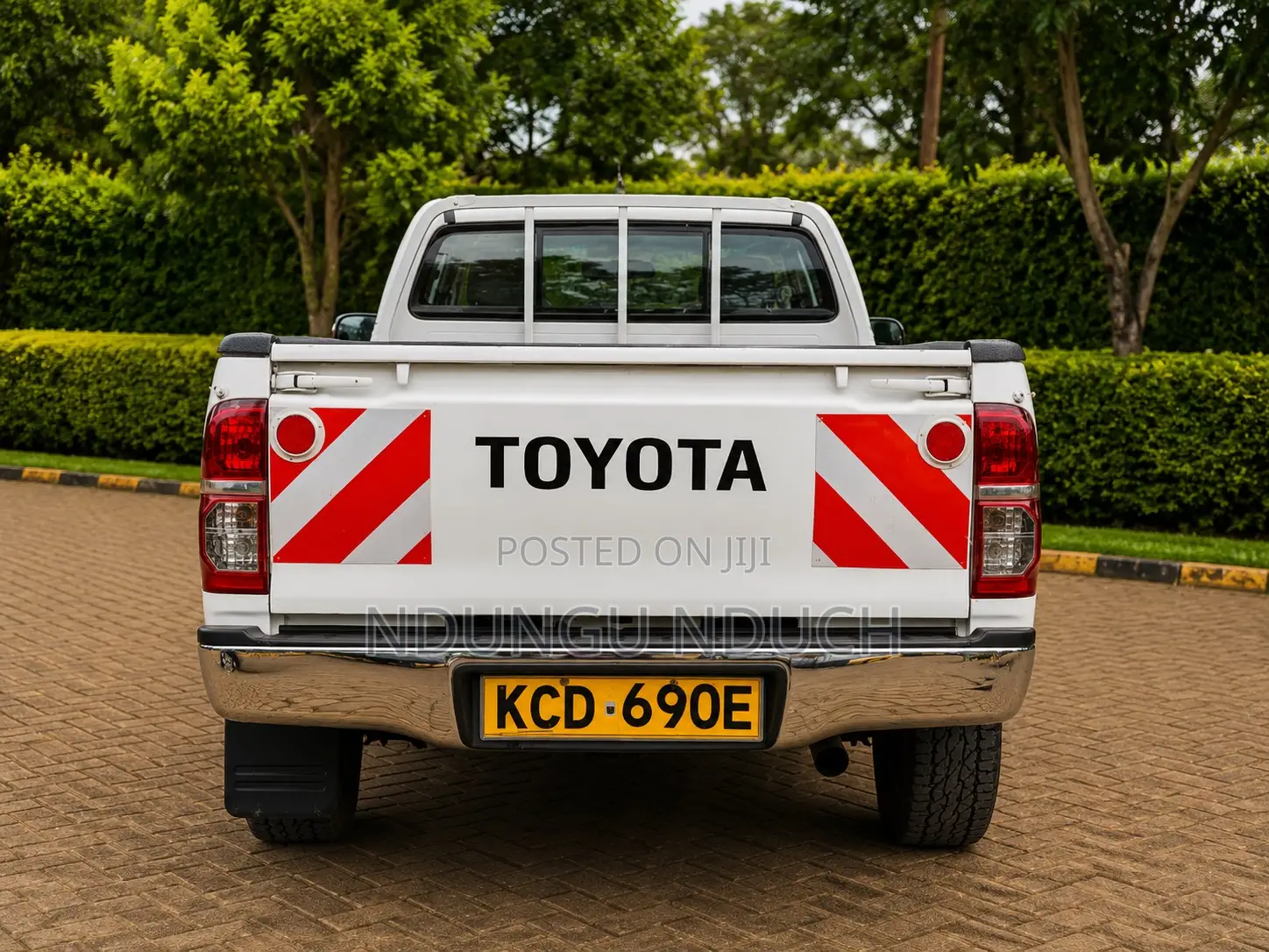 Toyota Hilux 2015 White