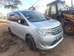 Nissan Serena 2016 Silver