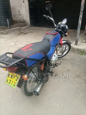 Bajaj Boxer 2022 Red