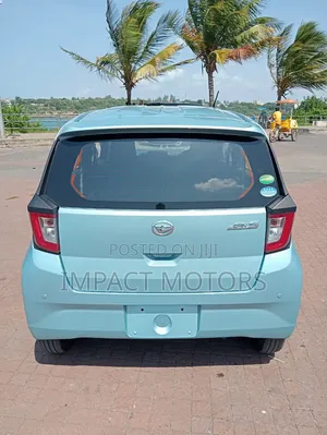 Daihatsu Mira 2019