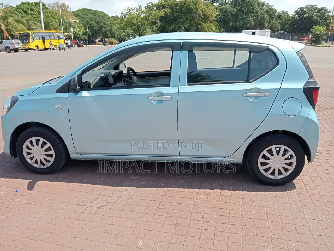 Daihatsu Mira 2019