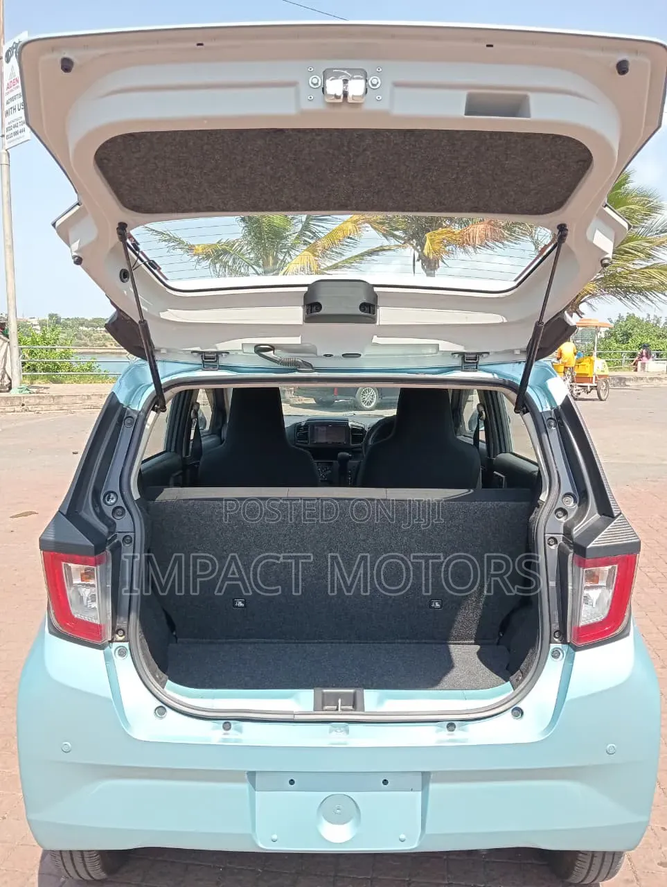 Daihatsu Mira 2019
