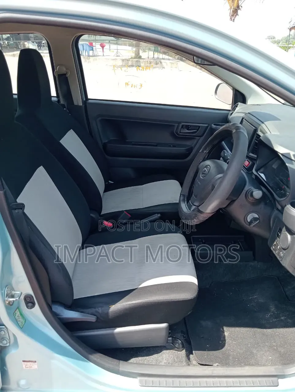 Daihatsu Mira 2019