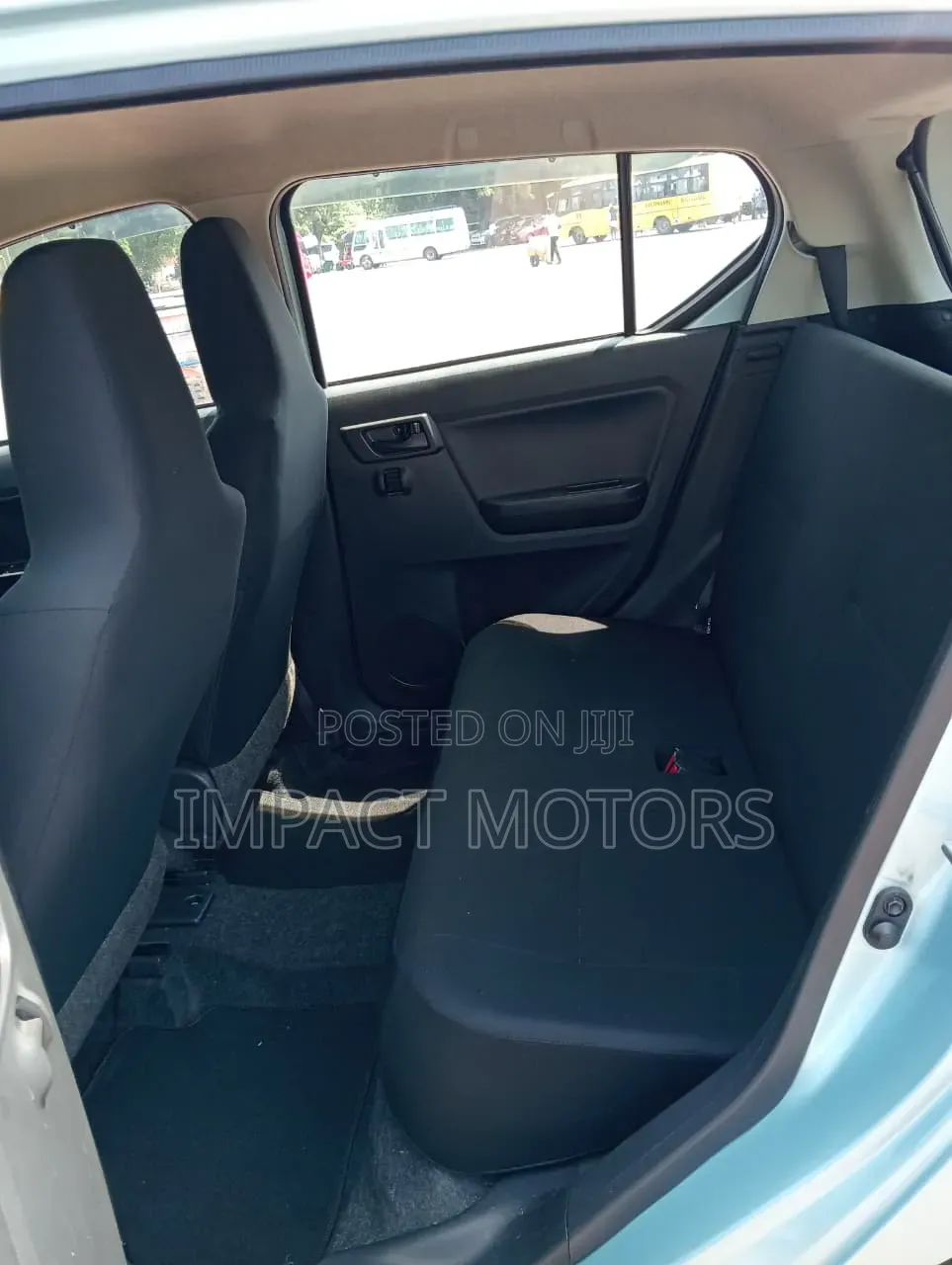 Daihatsu Mira 2019