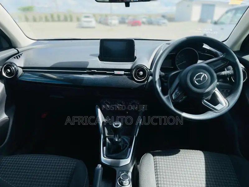 Mazda Demio 2018