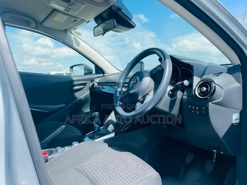 Mazda Demio 2018