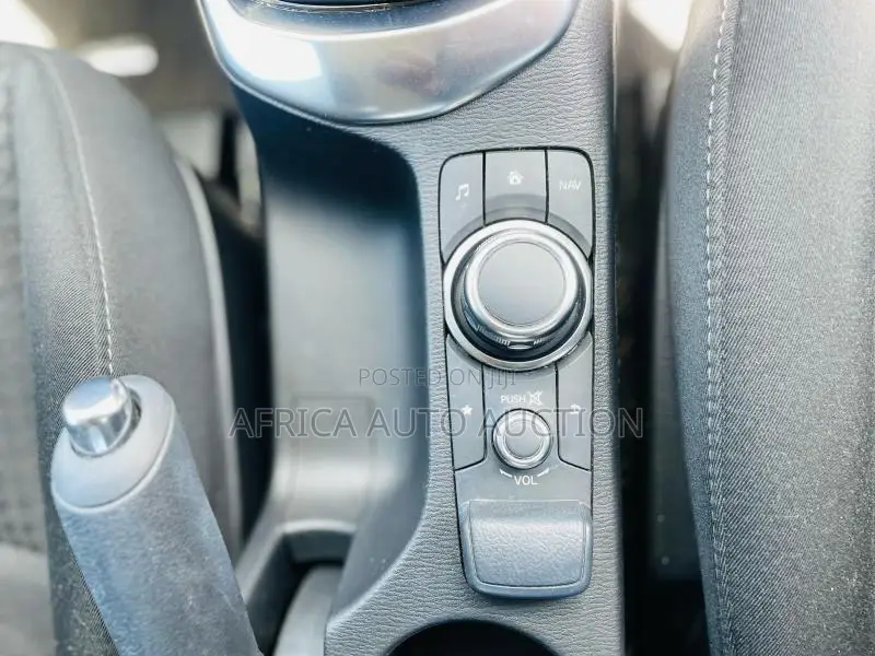 Mazda Demio 2018
