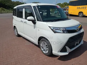 Toyota Tank 2019 Pearl
