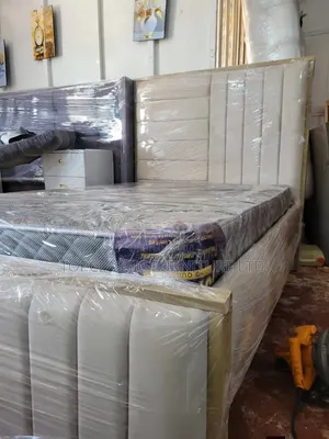 4x6 White + Mattress King 