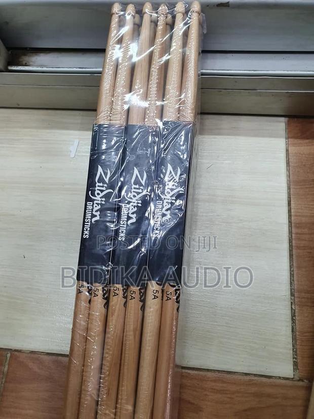 Zildjian 5A Drumsticks - main view