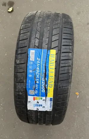 245/40r19 Habilead Tyre