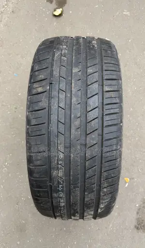 245/40r19 Habilead Tyre