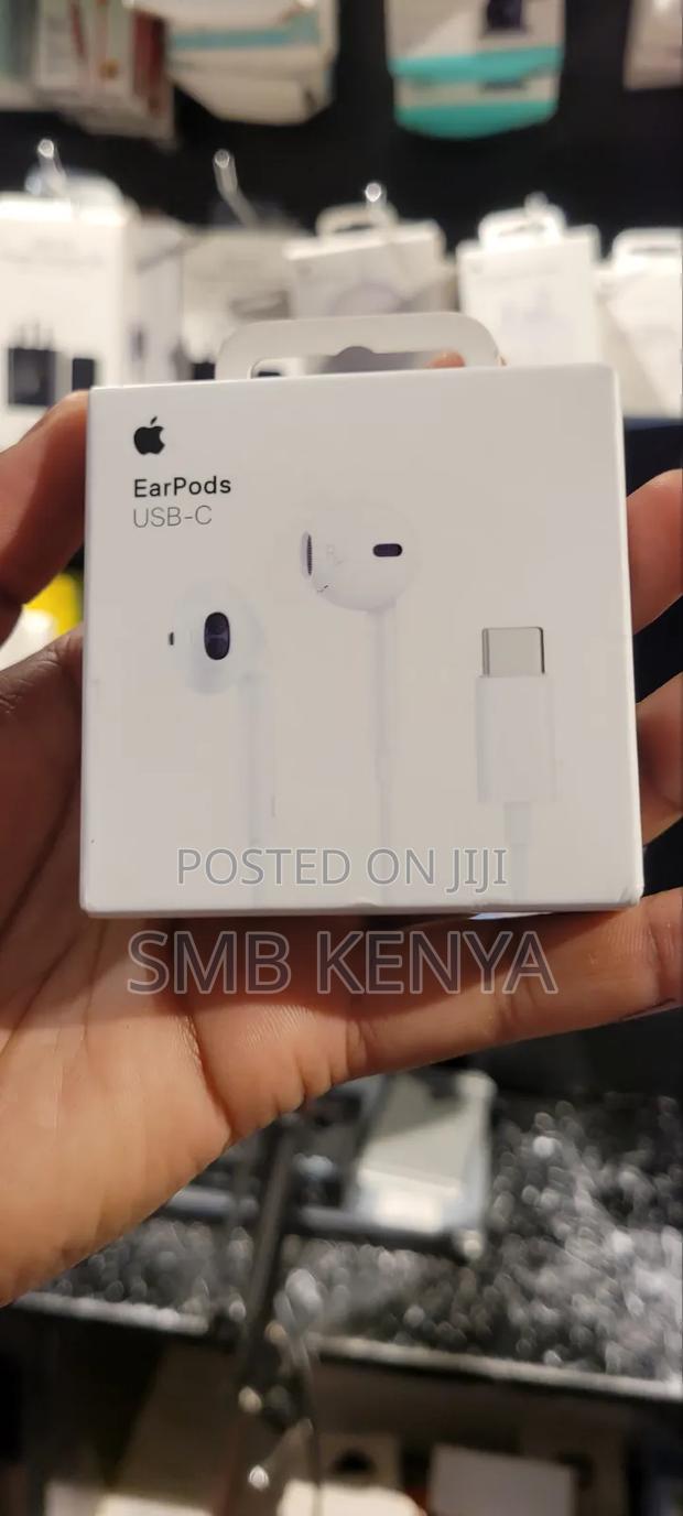 Original Apple EarPods USB-C Wired Earphones - thumbnail 3