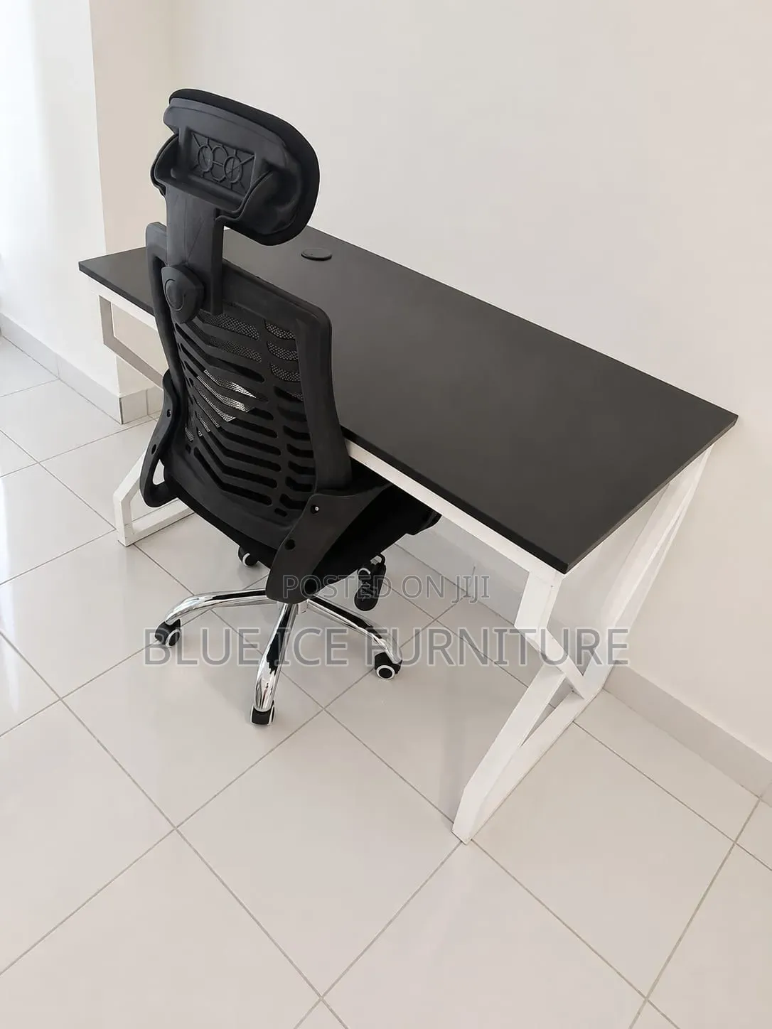 Office Workstation Metallic Desk With Headrest Chair