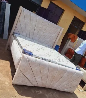 5x6 Chester Bed Beige+ Mattress King Bed
