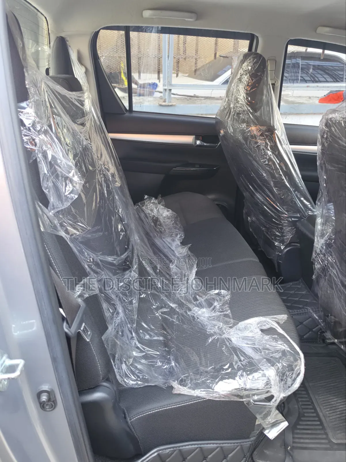 Toyota Hilux 2020 Silver