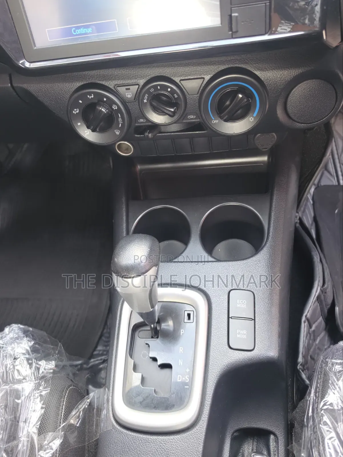 Toyota Hilux 2020 Silver