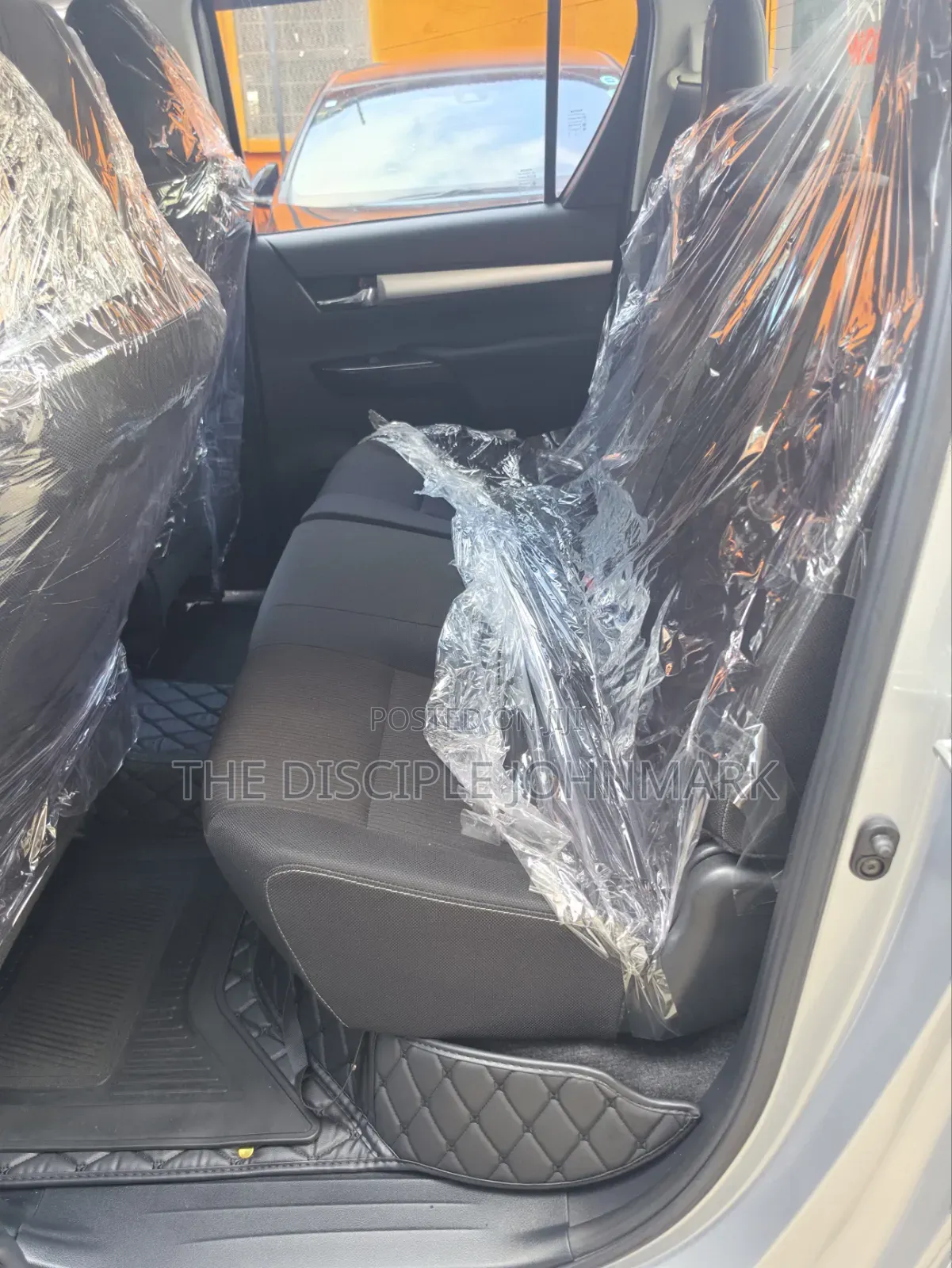 Toyota Hilux 2020 Silver
