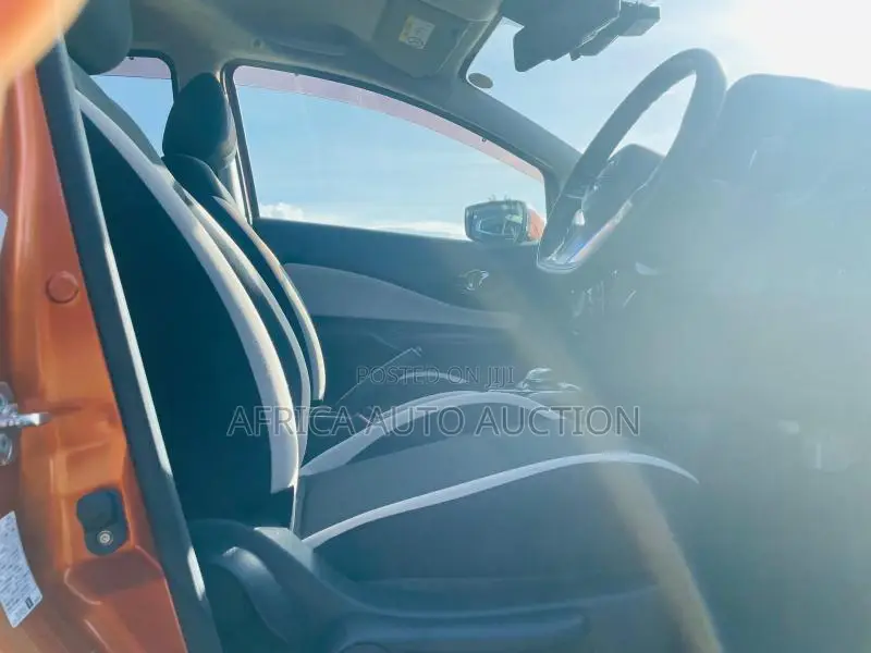 Nissan Note 2019 Orange