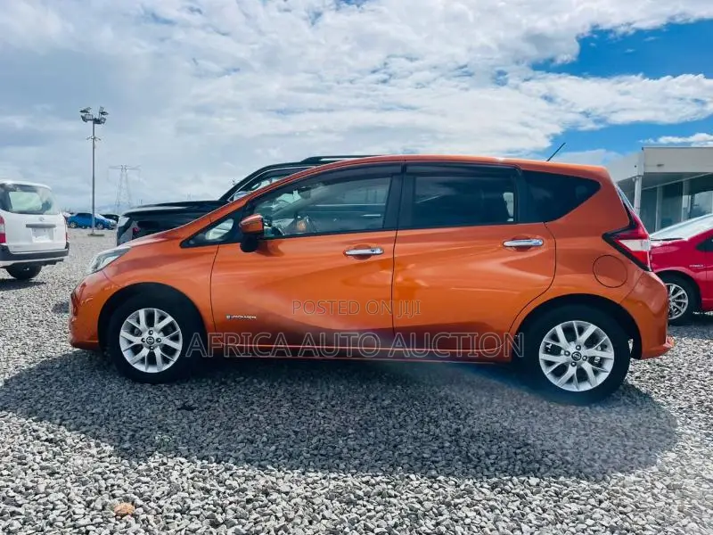 Nissan Note 2019 Orange