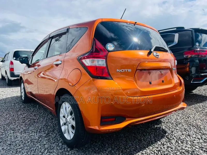 Nissan Note 2019 Orange