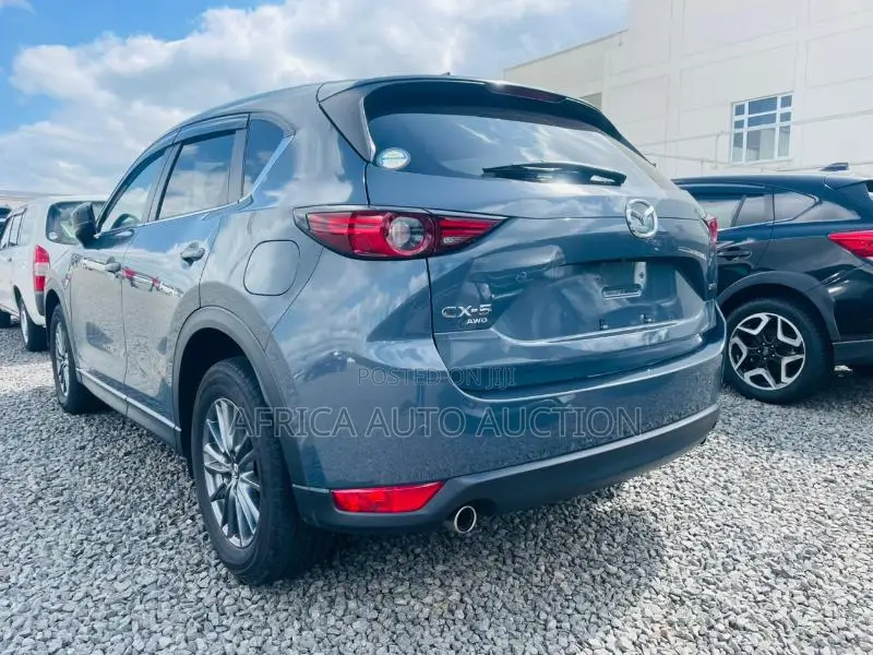 Mazda CX-5 2020 Gray